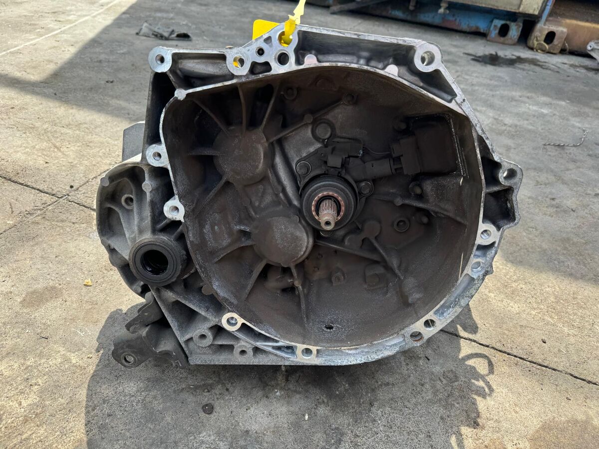 CAMBIO AUTOMATICO PEUGEOT 208 1.6 T.D. 90CV