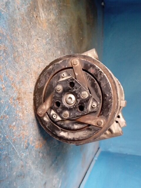 COMPRESSORE A/C RENAULT SCENIC 2006 1.5 T.D. — foto 4