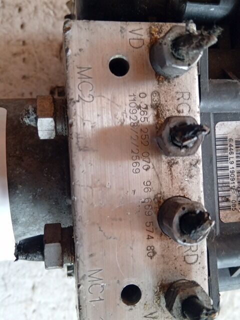 CENTRALINA ABS PEUGEOT 308 2010 1.6 HDI BOSCH 0265252070 — foto 2