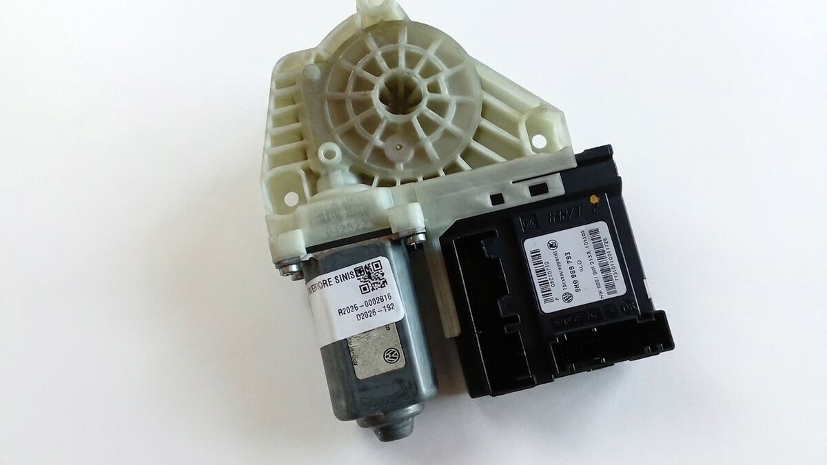 MOTORINO ALZACRISTALLO ANTERIORE SNISTRO VOLKSWAGEN GOLF 6 2009 5K0959701D