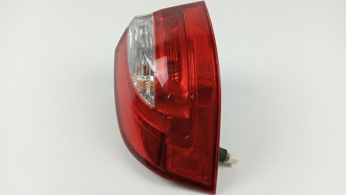 STOP SINISTRO KIA RIO 2016 924011W2L — foto 4