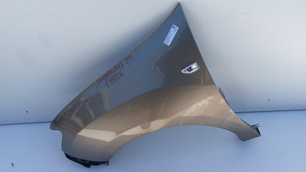 PARAFANGO ANTERIORE SINISTRO DACIA SANDERO 2013 — foto 3