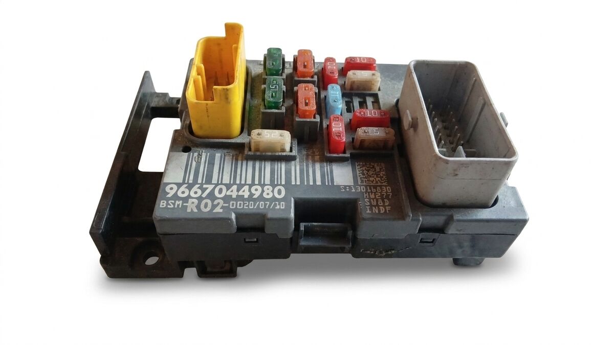 CENTRALINA BSI VANO MOTORE PEUGEOT 3008 2010 1.6 BENZ. 9667044980 — foto 3