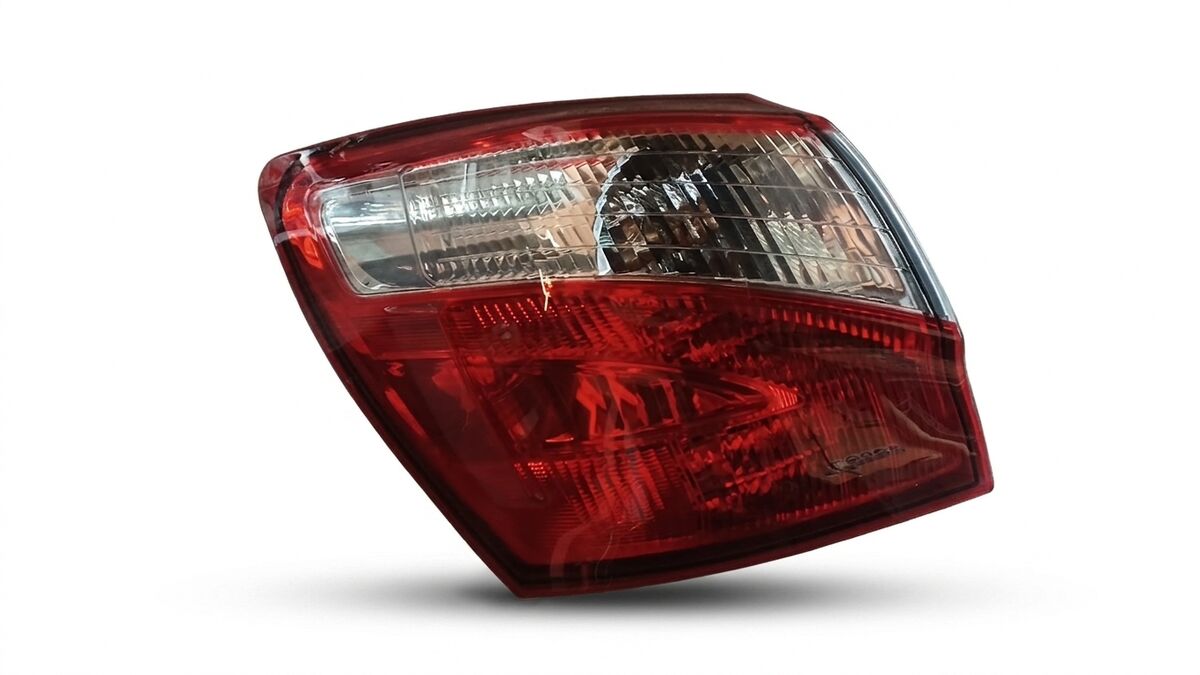 STOP SINISTRO NISSAN QASHQAI 2010 RESTYLING