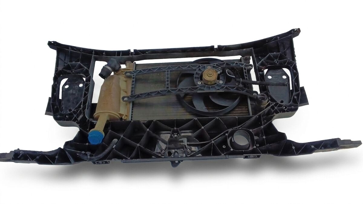 RIVESTIMENTO ANTERIORE INTERNO FIAT PANDA 2006 1.2 BENZ. COMPLETA DI RADIATORI — foto 3