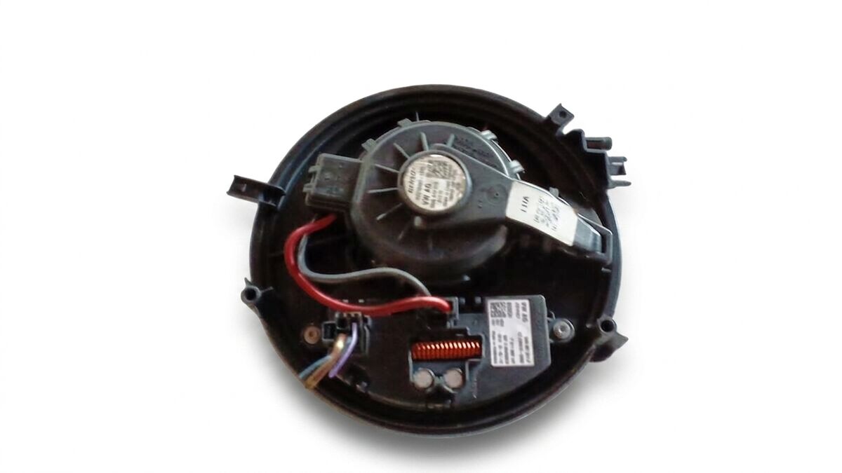 MOTORINO VENTILAZIONE ABITACOLO SKODA OCTAVIA 2019 1.5 BENZ/MET 5WB819015 — foto 2