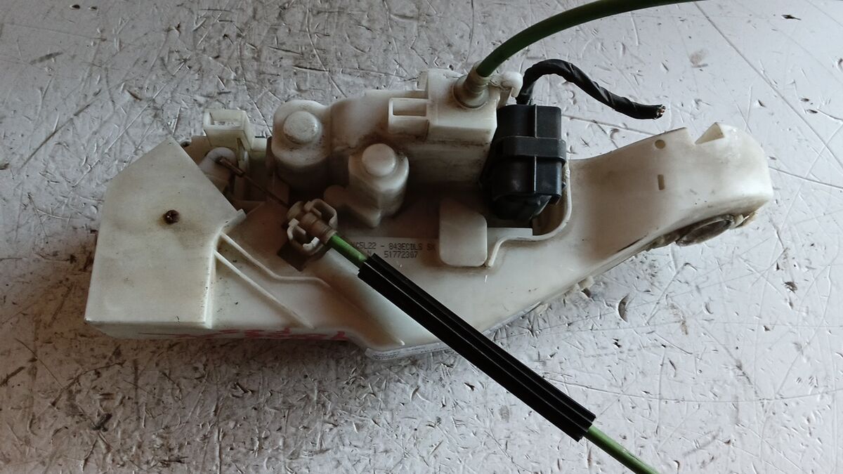 SERRATURA SINISTRA LANCIA YPSILON 2005 6 PIN 51772307 — foto 3