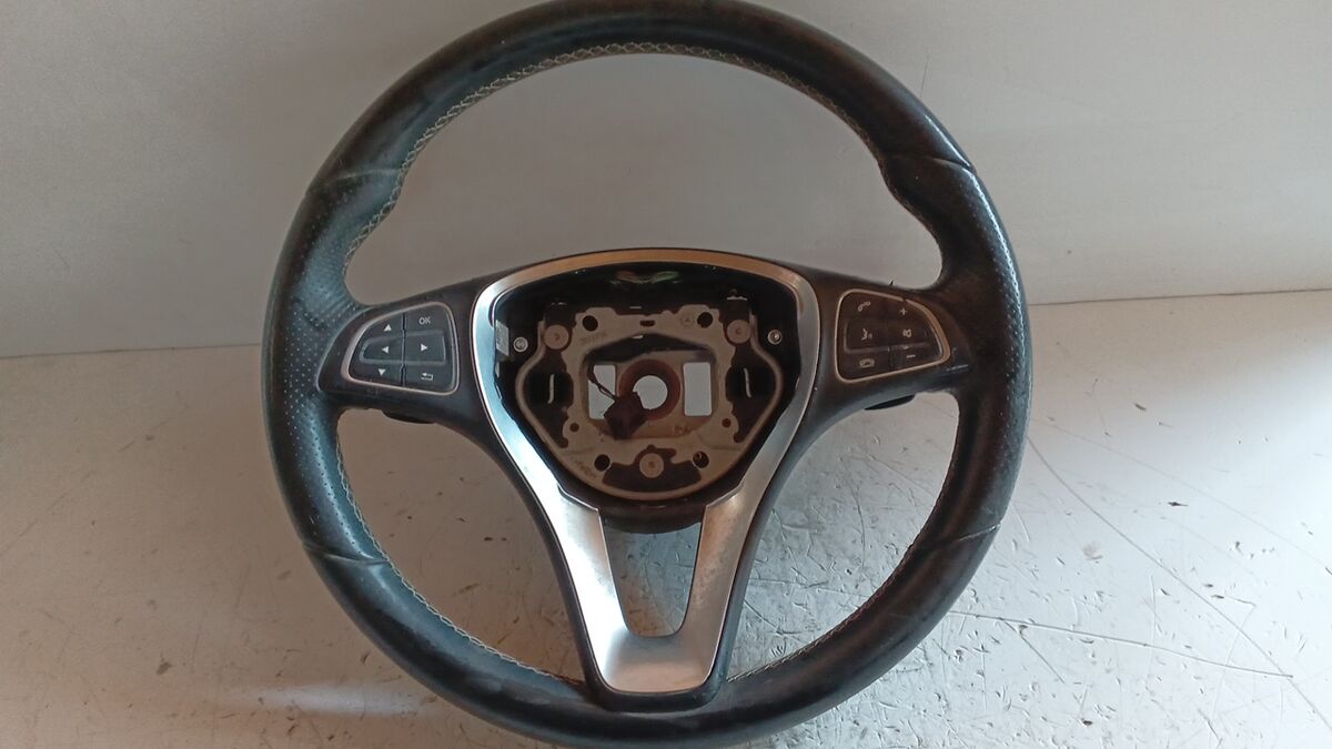VOLANTE F1 MERCEDES CLA 2015 SW CON COMANDI A0004604603