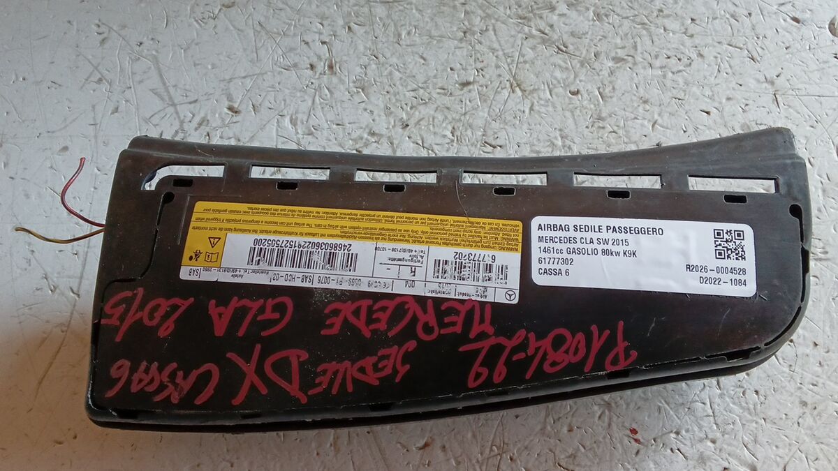 AIRBAG SEDILE PASSEGGERO MERCEDES CLA 2015 61777302