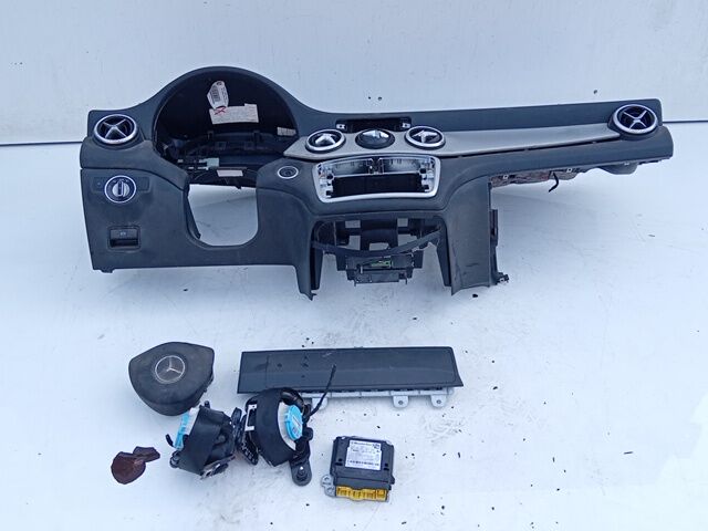 KIT AIRBAG CON CRUSCOTTO MERCEDES CLA 2015 1.5 D — foto 3