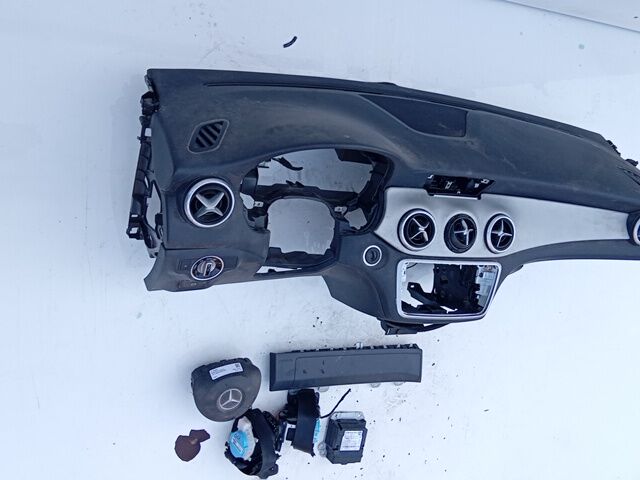 KIT AIRBAG CON CRUSCOTTO MERCEDES CLA 2015 1.5 D — foto 4