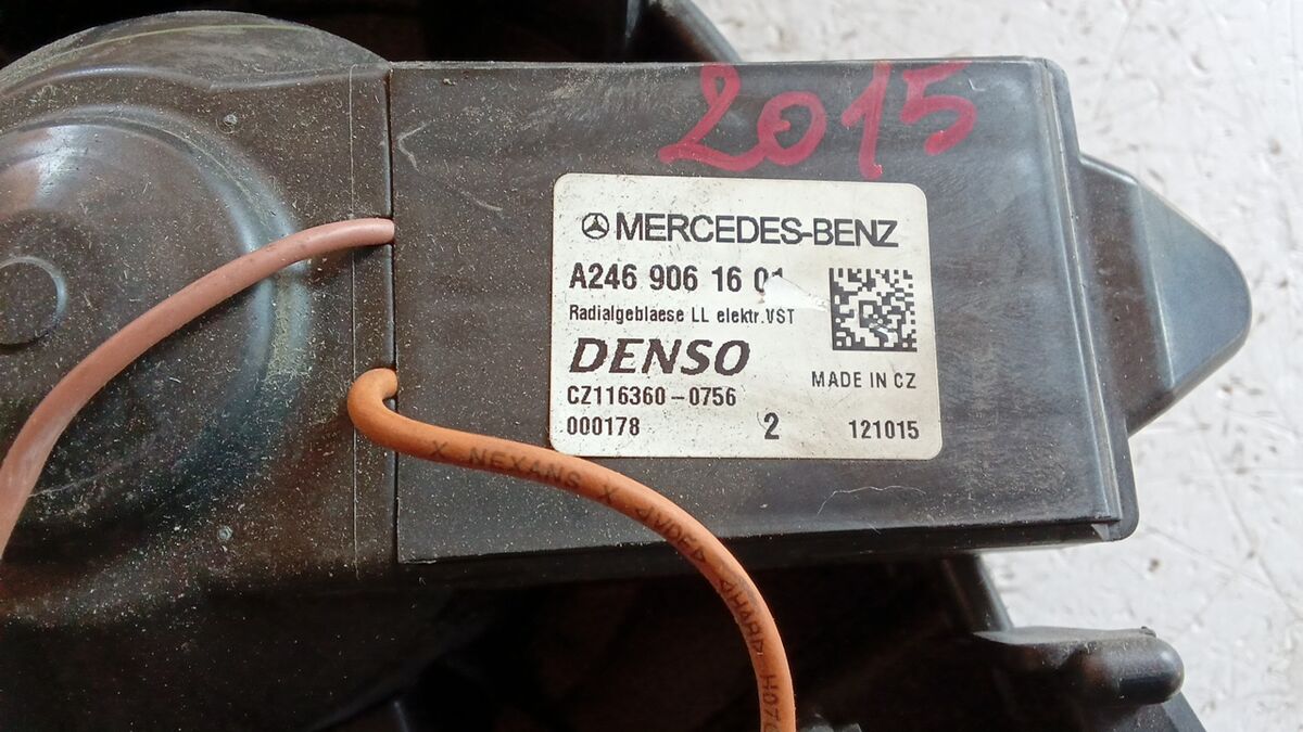MOTORINO VENTILAZIONE ABITACOLO MERCEDES CLA 2015 1.5 D A2469061601 — foto 3