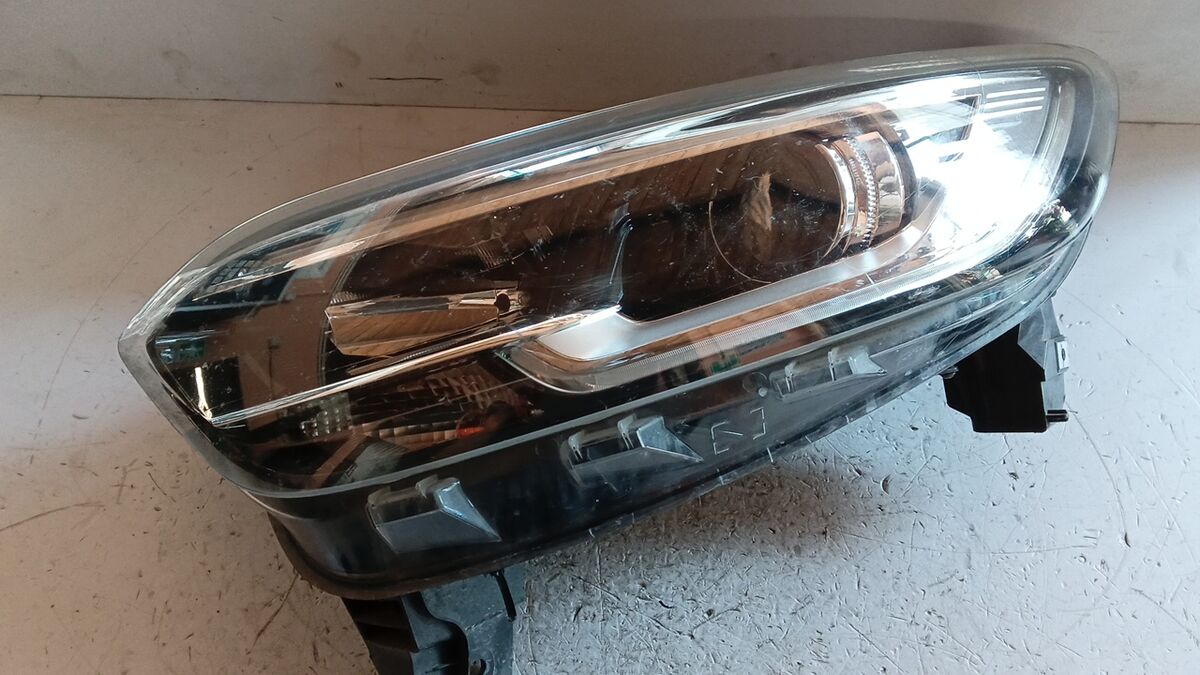 FARO SINISTRO RENAULT KADJAR 2019 ALLO XENO 260602051R
