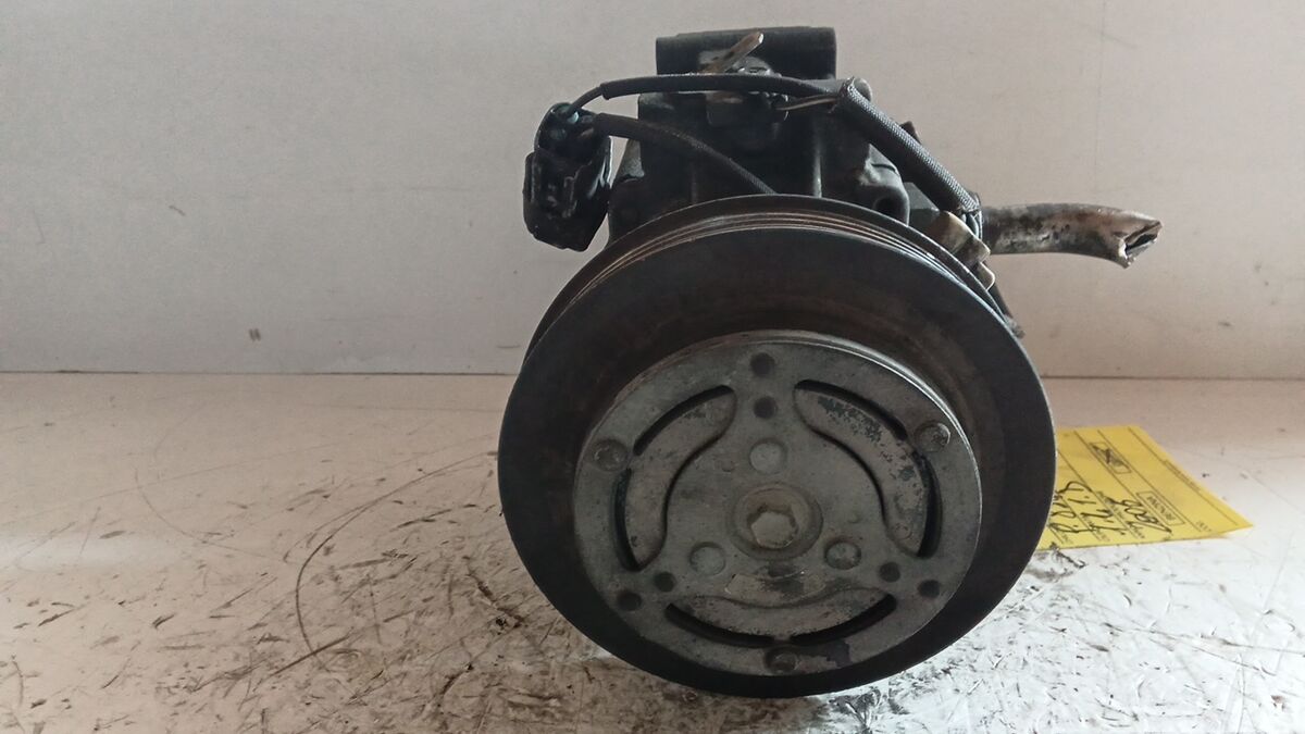 COMPRESSORE A/C TOYOTA YARIS 2005 1.4 T.D. — foto 2