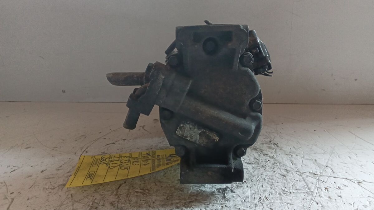 COMPRESSORE A/C TOYOTA YARIS 2005 1.4 T.D. — foto 4