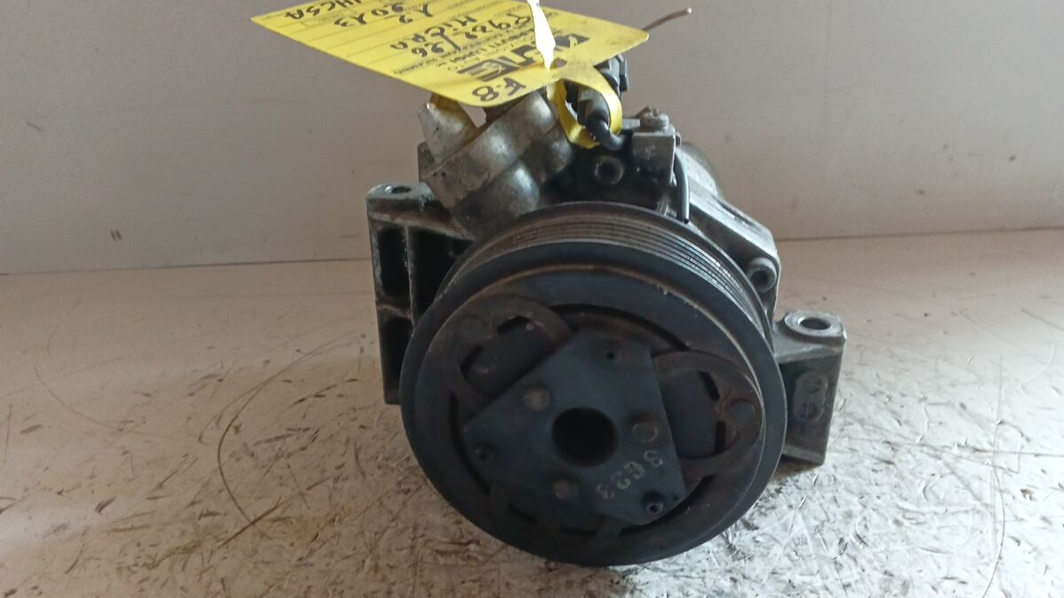 COMPRESSORE A/C NISSAN MICRA 2013 1.2 BENZ. 926001HC5A — foto 2