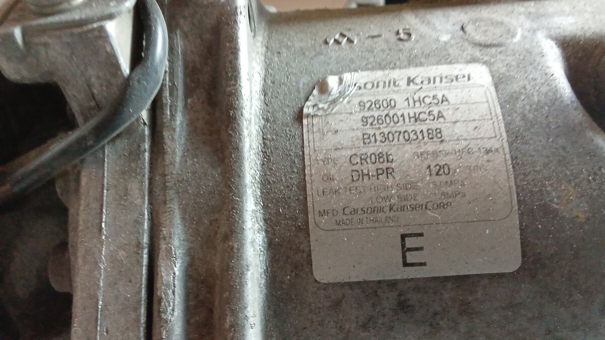 COMPRESSORE A/C NISSAN MICRA 2013 1.2 BENZ. 926001HC5A — foto 5