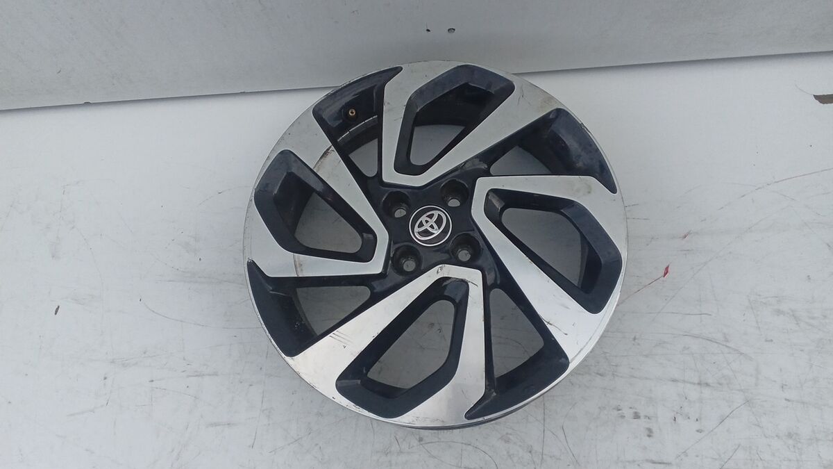 CERCHIO IN LEGA 17 TOYOTA AYGO' X 2023 — foto 2