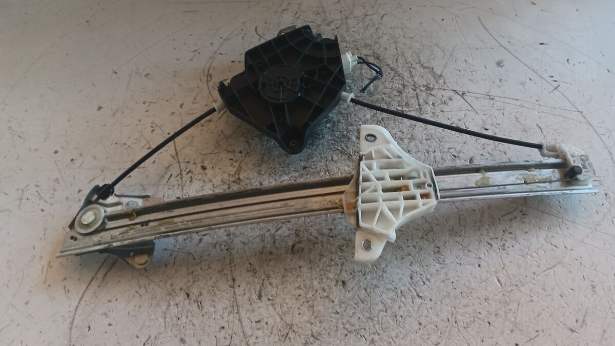 ALZACRISTALLO ANTERIORE DESTRO TOYOTA AYGO' X 2023 2 PIN 857100H040 — foto 2