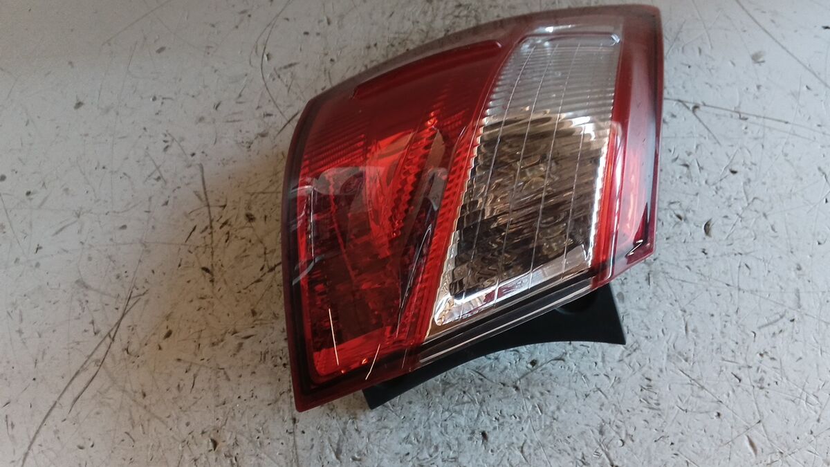 STOP SINISTRO NISSAN QASHQAI 2010 RESTAYLING — foto 3