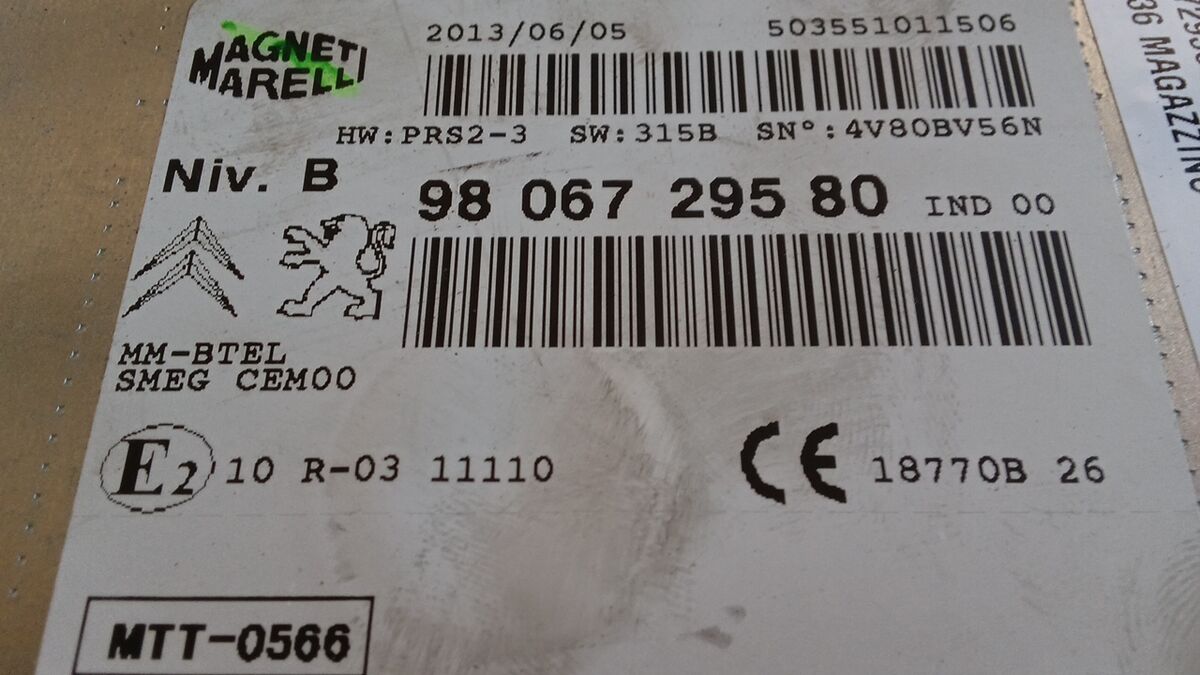 AUTORADIO PEUGEOT 208 2013 9806729580 — foto 3