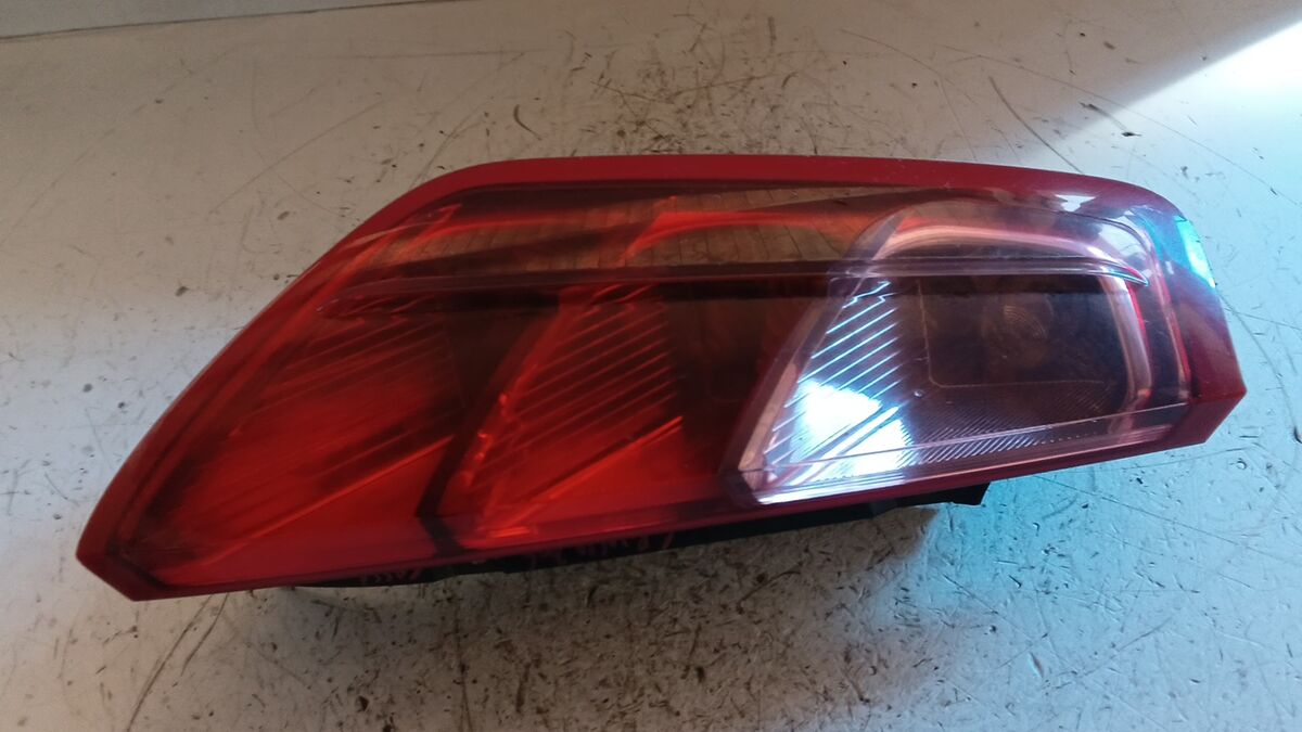 STOP SINISTRO FIAT GRANDE PUNTO 2006 51701589 — foto 2