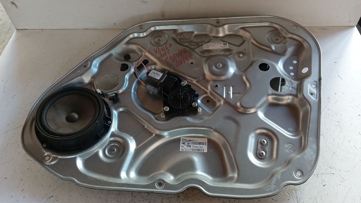 ALZACRISTALLO ANTERIORE DESTRO KIA VENGA 2012 8L4801P020