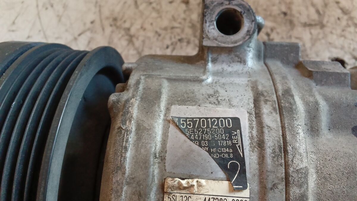 COMPRESSORE A/C OPEL CORSA E 2015 1.2 BENZ. 55701200 — foto 5