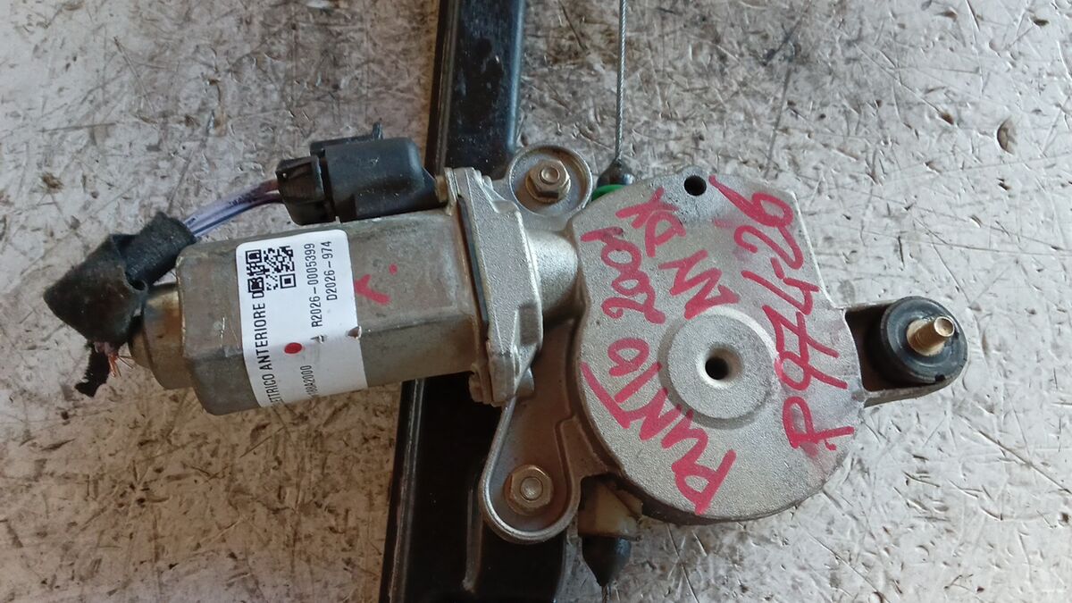 ALZACRISTALLO ANTERIORE DESTRO FIAT PUNTO 2000 2 PIN — foto 2