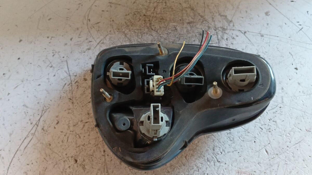 STOP SINISTRO FIAT MULTIPLA 2002 — foto 3