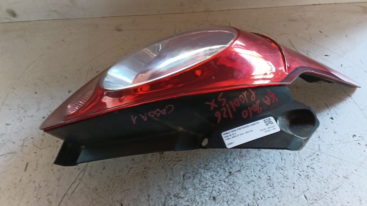 STOP SINISTRO FORD KA 2010 — foto 2