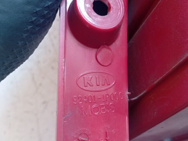 STOP SINISTRO KIA VENGA 2012 — foto 4