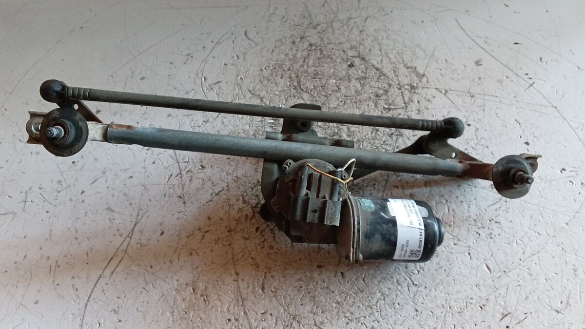 MOTORINO TERGICRISTALLI ANTERIORE OPEL CORSA 2004 — foto 3